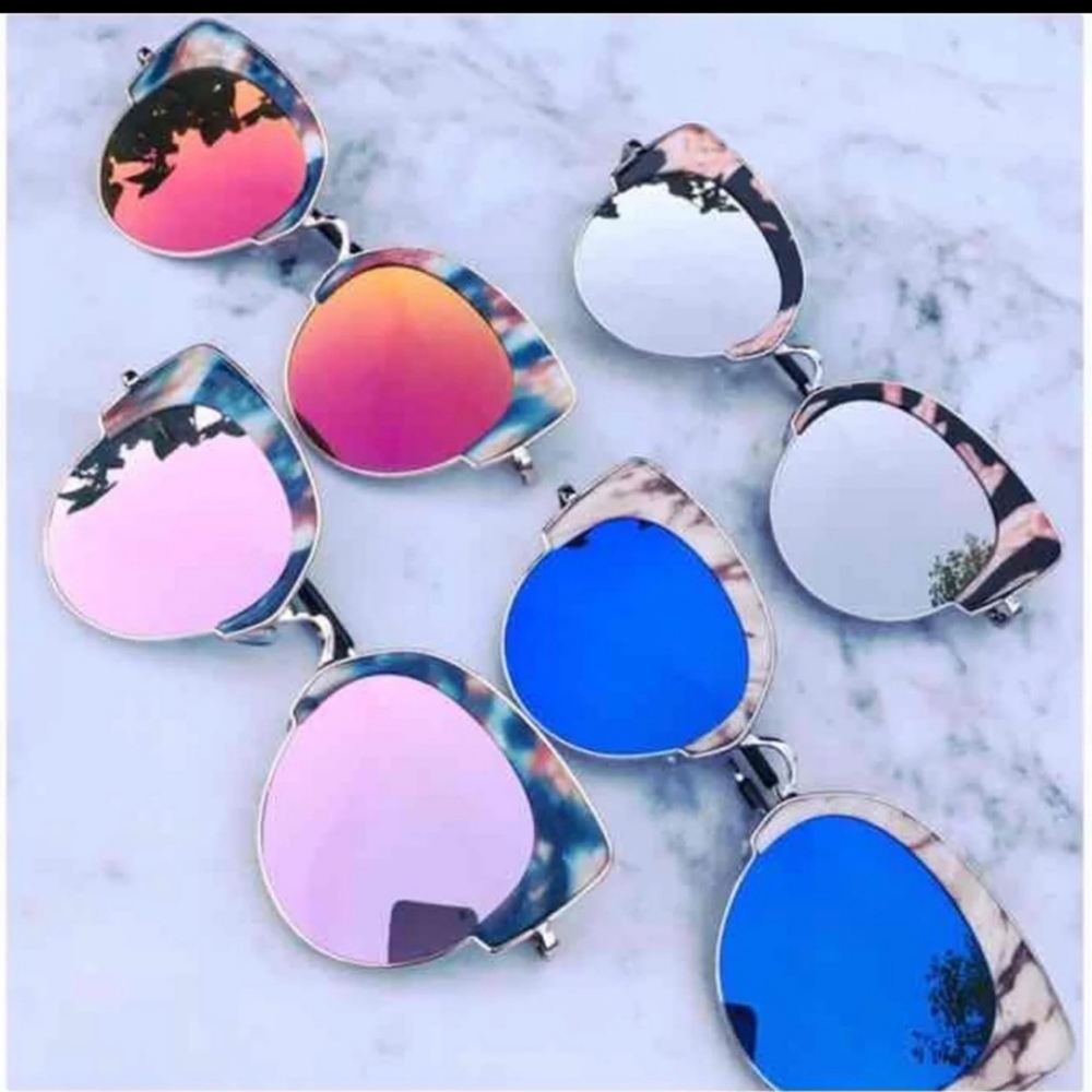 Pink marble sunglasses